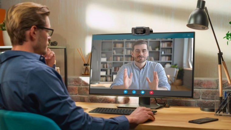 Univerzális klip és egyszerű telepítés