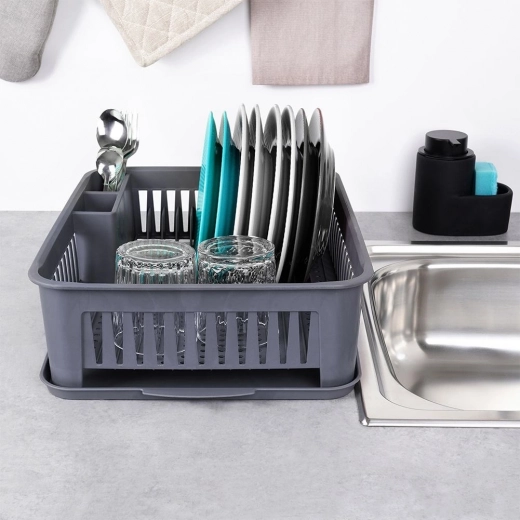 Kivehető csepegtetőtálca a száraz munkafelületért