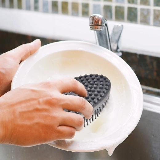 Kíméletes az edényekhez, hatékony a szennyeződések ellen