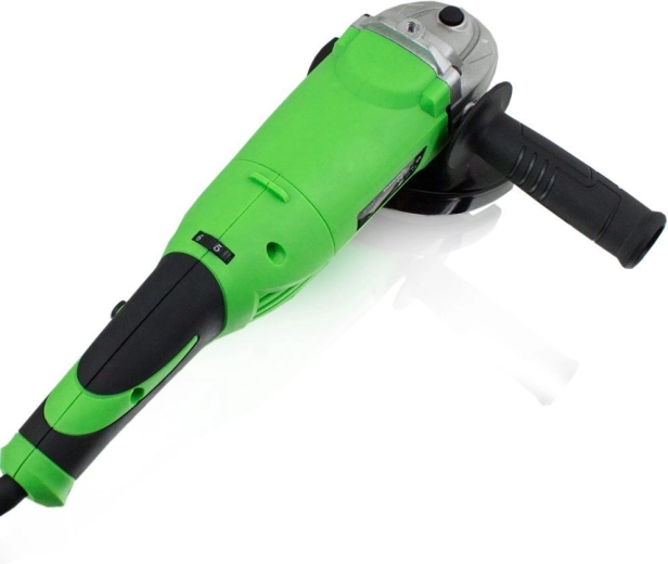 6 fokozatú fordulatszám-szabályozás akár 11 000 ford./percig