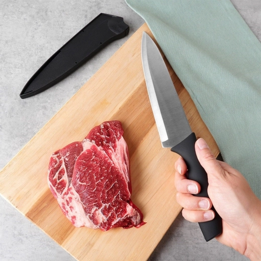 Ergonomikus, csúszásgátló markolat