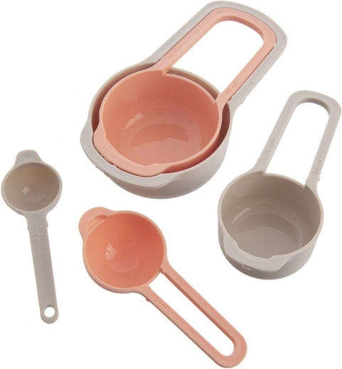 Jól olvasható jelölések és tiszta kiöntés