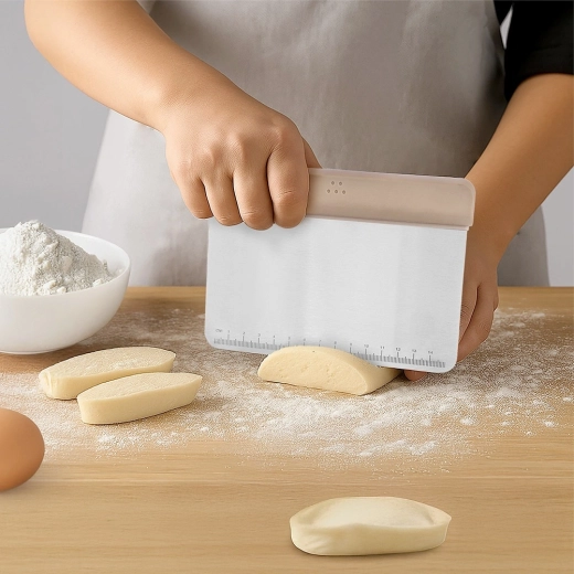 Sokoldalú segítő sütéshez és főzéshez