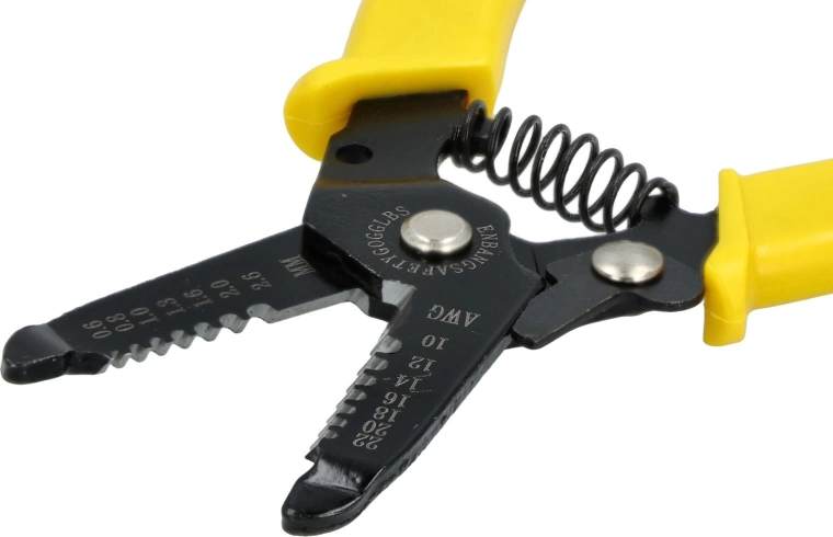 Ergonomikus, puhított markolatok