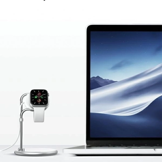 Rend az asztalon és az éjjeliszekrényen