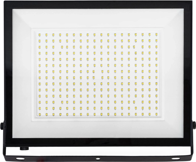 Széles, 120°-os szög az egyenletes megvilágításhoz