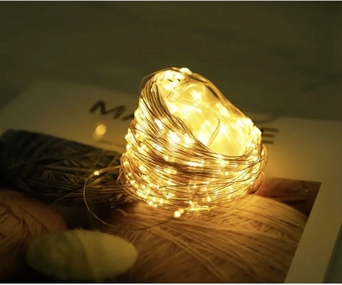 150 LED és 8 világítási üzemmód