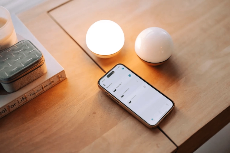 Alkalmazásos vezérlés és gazdag fényjelenetek