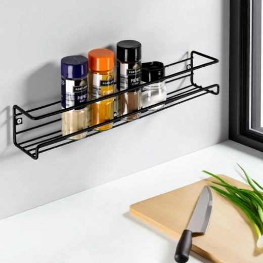 Karcsú kialakítás az átlátható fűszertároláshoz