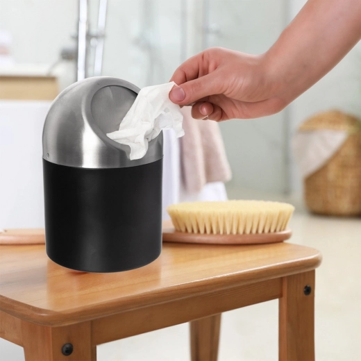 Egykezes kidobás billenő fedelemmel