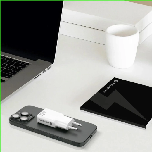 Ultravékony, szuper vékony kialakítás