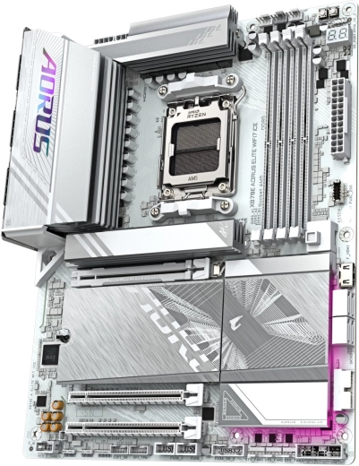 PCIe 5.0 és szerszám nélküli M.2-telepítés