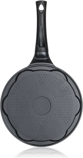 Kompatibilis minden tűzhellyel, beleértve az indukciót is