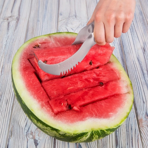 Gyors és tiszta szeletelés a gyümölcshús összenyomása nélkül