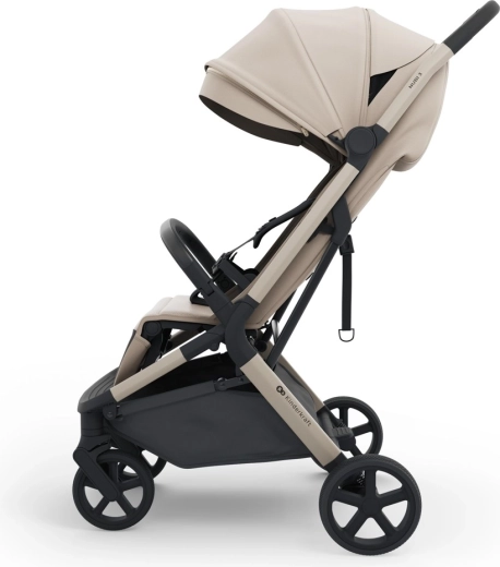 Légáteresztő ülés és UPF50+ napellenző