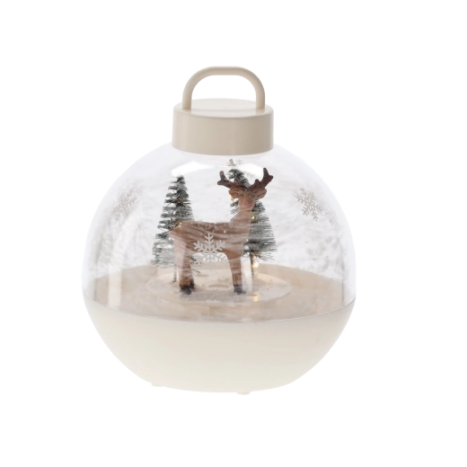 Varázslatos téli jelenet rénszarvassal