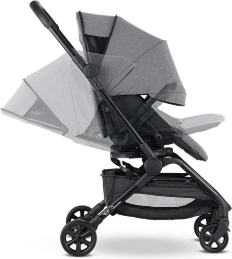 360°-ban forgatható ülés és teljes fekvés