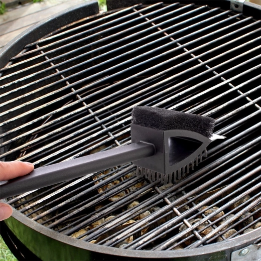 Kényelmes tisztítás hosszú nyéllel