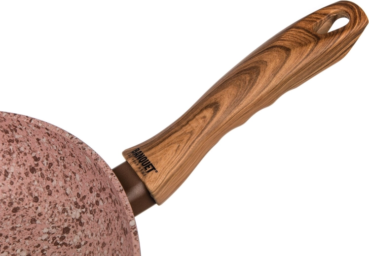 Kényelmes soft touch nyél fa dekorral