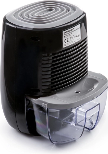 Átlátszó, kivehető 500 ml-es tartály