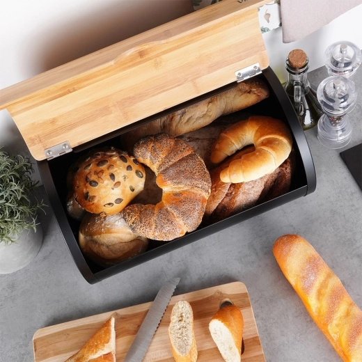 Tágas belső különféle pékárukhoz