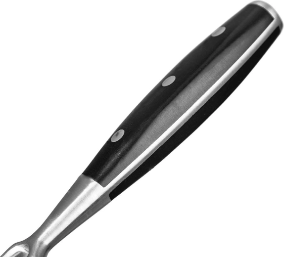 Ergonomikus nyél háromszoros szegecseléssel