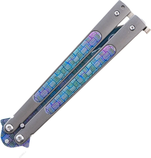 Robusztus, teljesen fém markolat