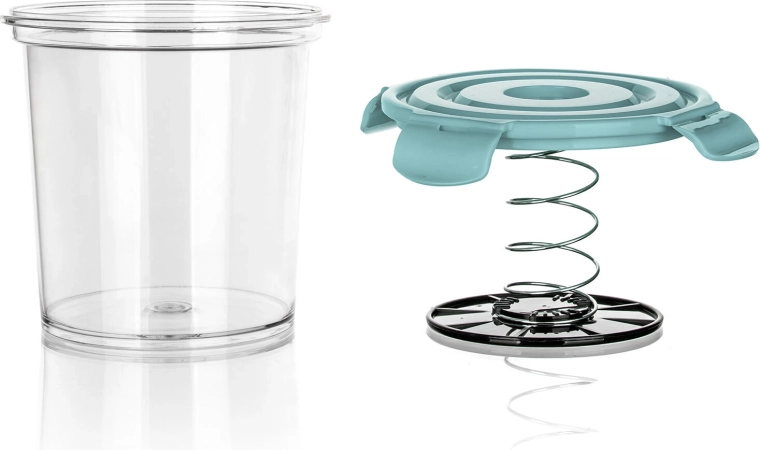 Átlátható tárolás a kristálytiszta műanyagnak köszönhetően