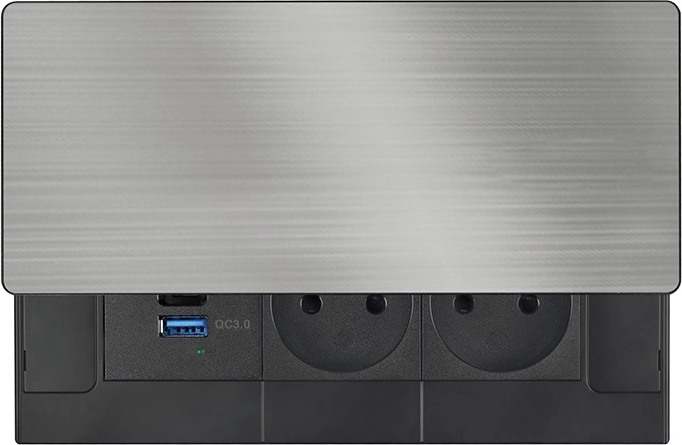 Gyors USB-töltés: USB‑C PD 20 W + USB‑A QC 3.0
