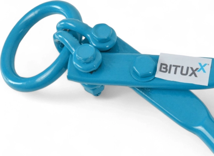 Robusztus acél és porszórt bevonat