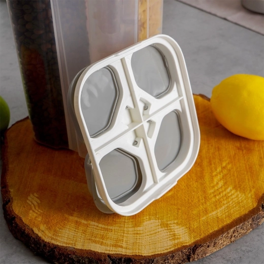 A tömítő fedél megőrzi a frissességet