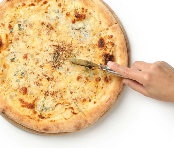 Gyors szeletelés közvetlenül a deszkán