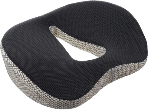Ergonomikus forma középső kivágással