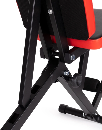 Stabil fémváz és kényelmes kárpitozás