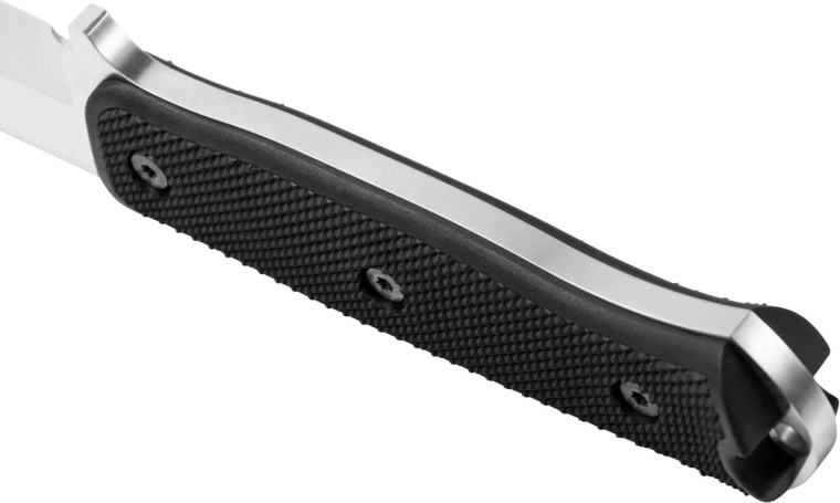 Masszív full-tang felépítés és biztos fogás