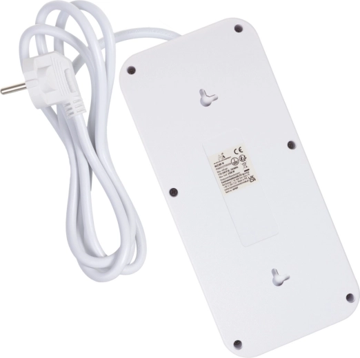 Egyszerű telepítés és rendezett kábelek