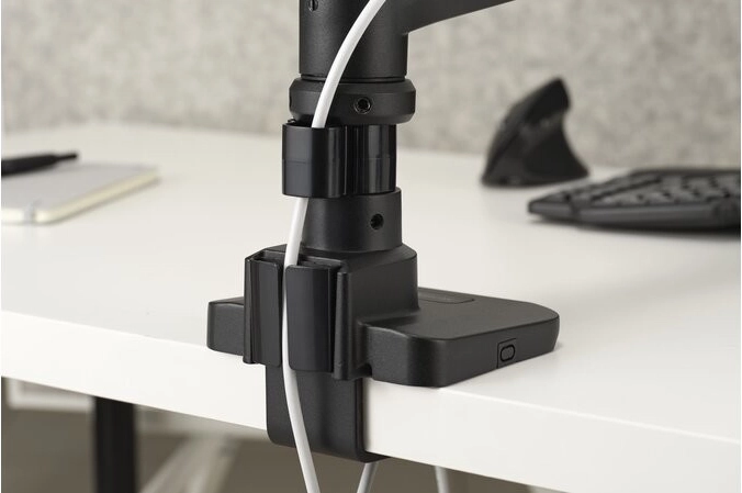 egyszerű telepítés és rendezett kábelezés