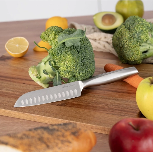 Santoku forma gyors és precíz szeleteléshez