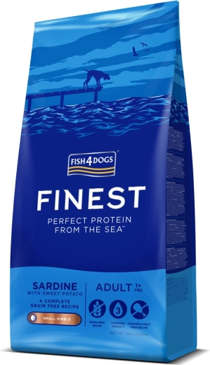 Fish4Dogs Finest kisméretű granulátum felnőtt kutyáknak – szardínia és édesburgonya 6 kg