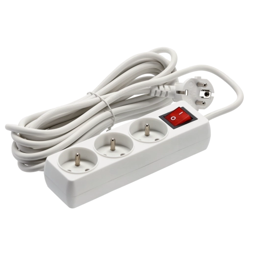 Három földelt Schuko aljzat