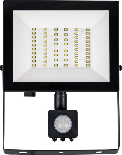 Automatikus felkapcsolás PIR érzékelőnek köszönhetően