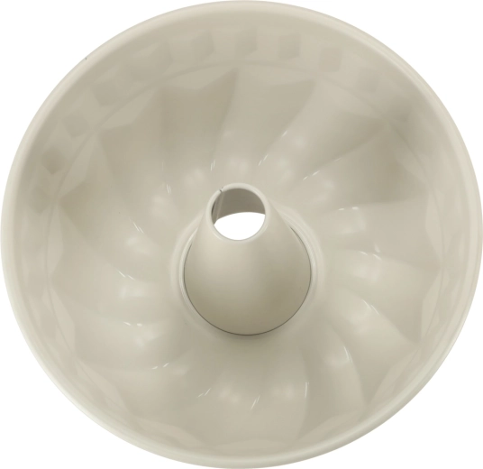 Egyenletes sütés a központi csőnek köszönhetően