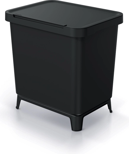 Stabil kialakítás praktikus lábakkal