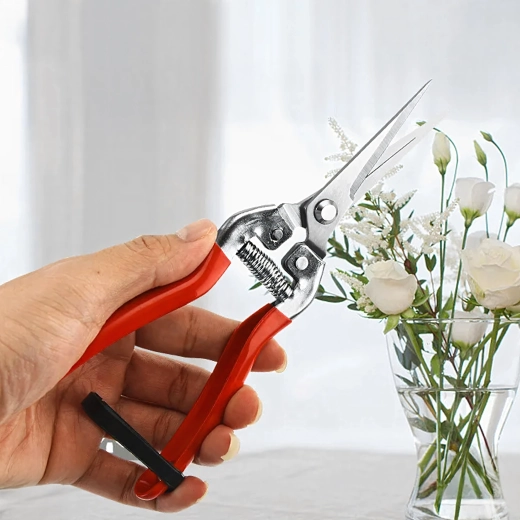 Biztonsági retesz és ergonómia