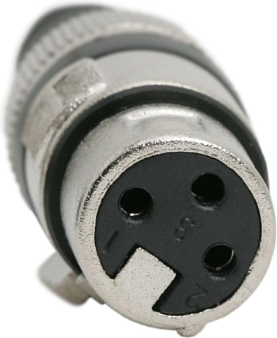 Hárompólusú XLR-csatlakozás