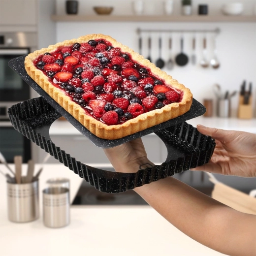 Kivehető alj a tiszta kiemeléshez