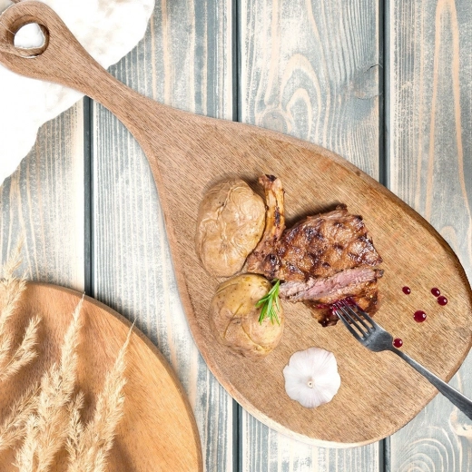 Stílusos előételek és steak tálalás