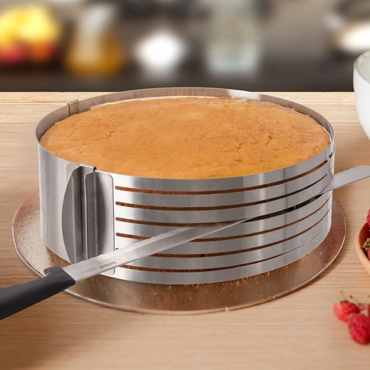 Precíz rétegek vezetőnyílásoknak köszönhetően