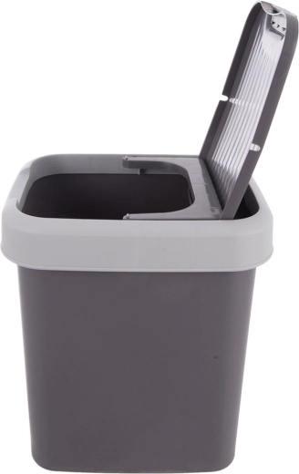 Lehetőség a fedél nyitott állásban történő rögzítésére