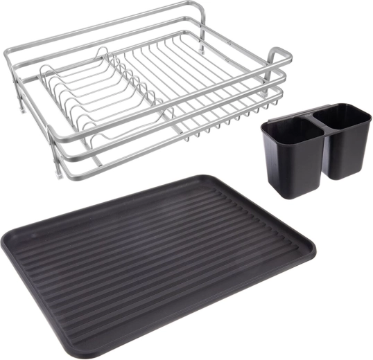 A csepegtetőtálca szárazon tartja a pultot